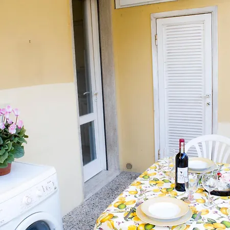 Summer Apartment